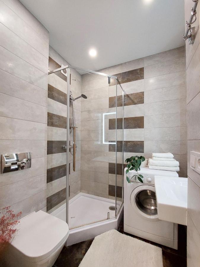 Monro Apartment Lviv Dış mekan fotoğraf